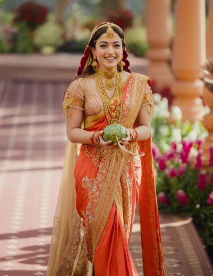 rashmika vijay wedding look jewellary