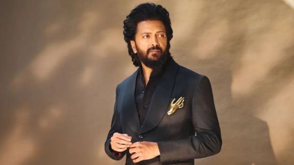 riteish deshmukh talk about the impact of hindi movies on marathi cinema he also urge that need for stronger support