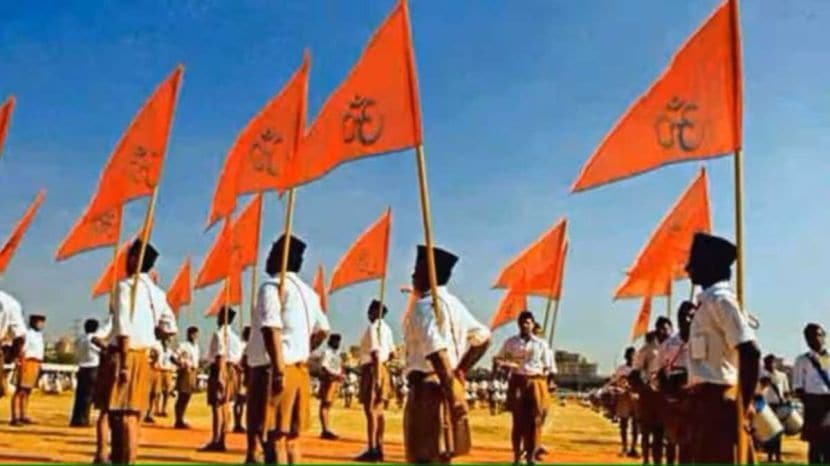BJP workers celebrating victory in West Bengal | RSS workers ground strategy in Bengal | पश्चिम बंगालमध्ये भाजपचा ऐतिहासिक विजय | आरएसएसची बंगालमधील रणनीती आणि भाजपचा उदय