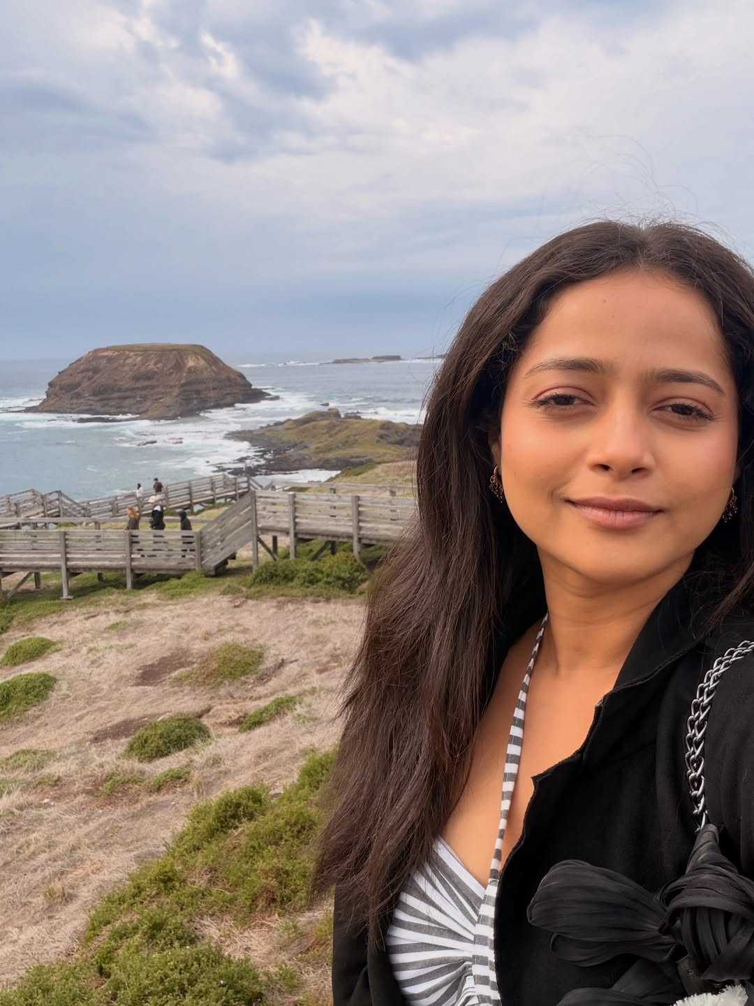 marathi actress shivali parab went to australia photoshoot with kangaroo