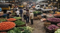 मार्केट यार्डातील कामगारांचा मोठा निर्णय, ५० किलोंपेक्षा जास्त शेतीमालाची चढ-उतार नाही’