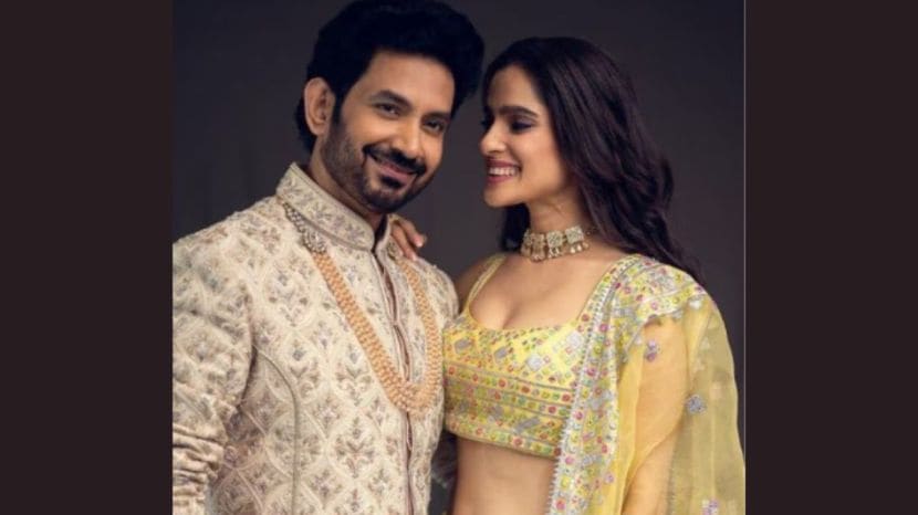 ओटीटीवर विविध चित्रपटांबरोबरच अनेक उत्तमोत्तम वेब सीरिजदेखील प्रदर्शित होतात. नुकतीच उमेश कामत व प्रिया बापट यांची हे काय नवीन ही वेब सीरिज प्रेक्षकांच्या भेटीला आली आहे. झी ५ मराठी या ओटीटी प्लॅटफॉर्मवरील या वेब सीरिजचे मोठ्या प्रमाणात कौतुक होताना दिसत आहे.