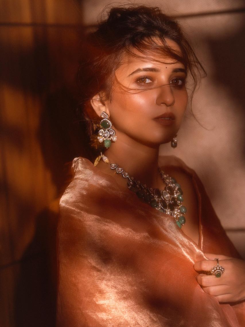 Shivani Surve red saree photoshoot