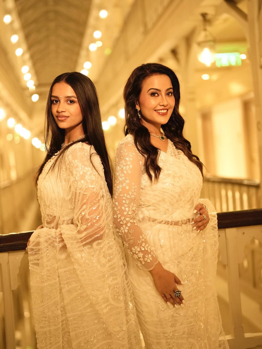 Amruta Fadnavis birthday celebration, Divija Fadnavis emotional post for mother,