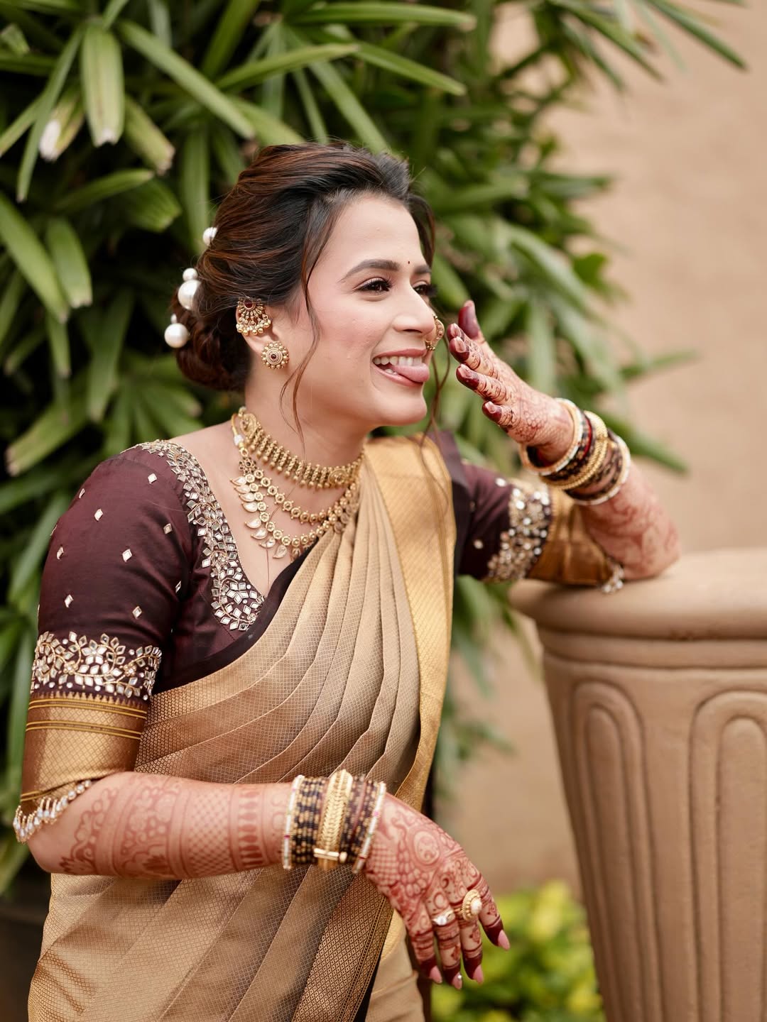 Prajakta Gaikwad golden Kanjeevaram saree lookc