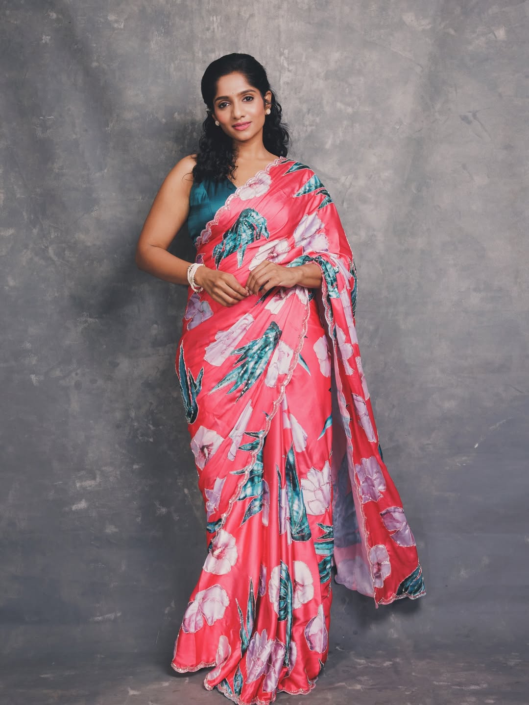 Jamie Lever saree look