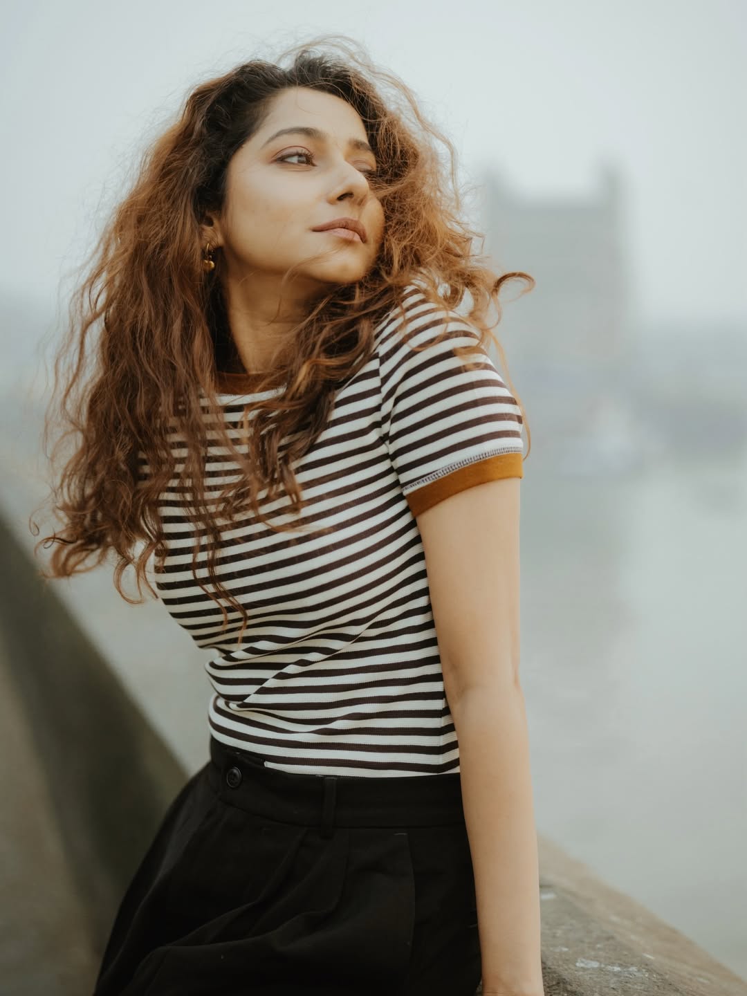 Gauri Nalawade stylish photoshoot at Gateway of India