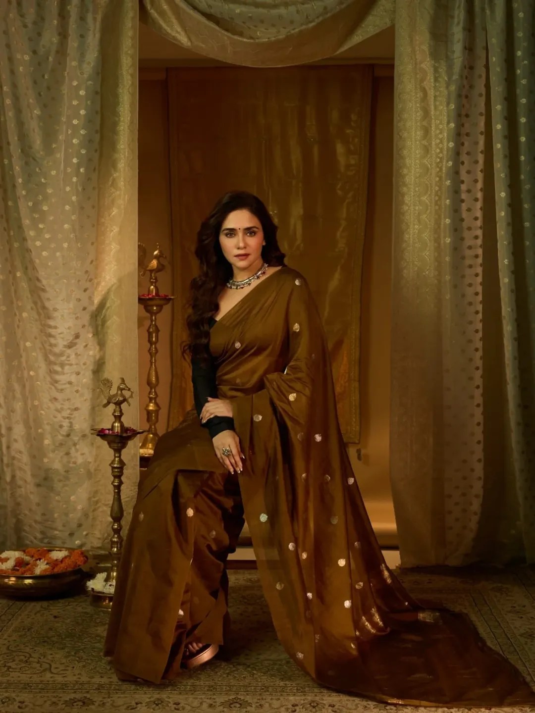 Amruta Khanvilkar sky blue saree look