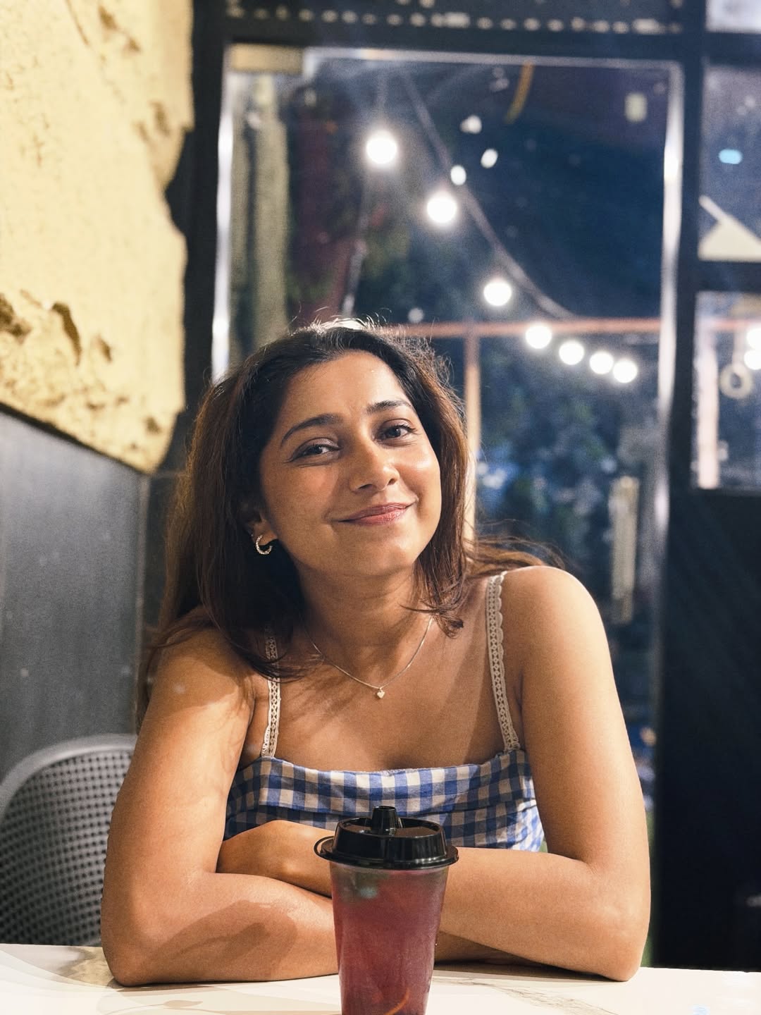 Gauri Nalawade stylish photoshoot at Gateway of India