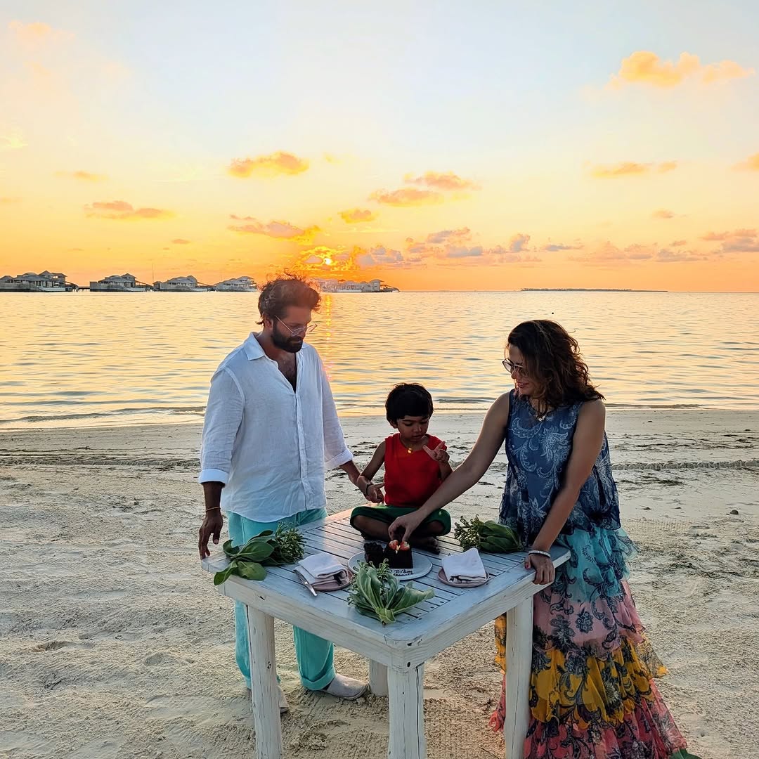 Raj Thackeray grandson birthday celebrationc