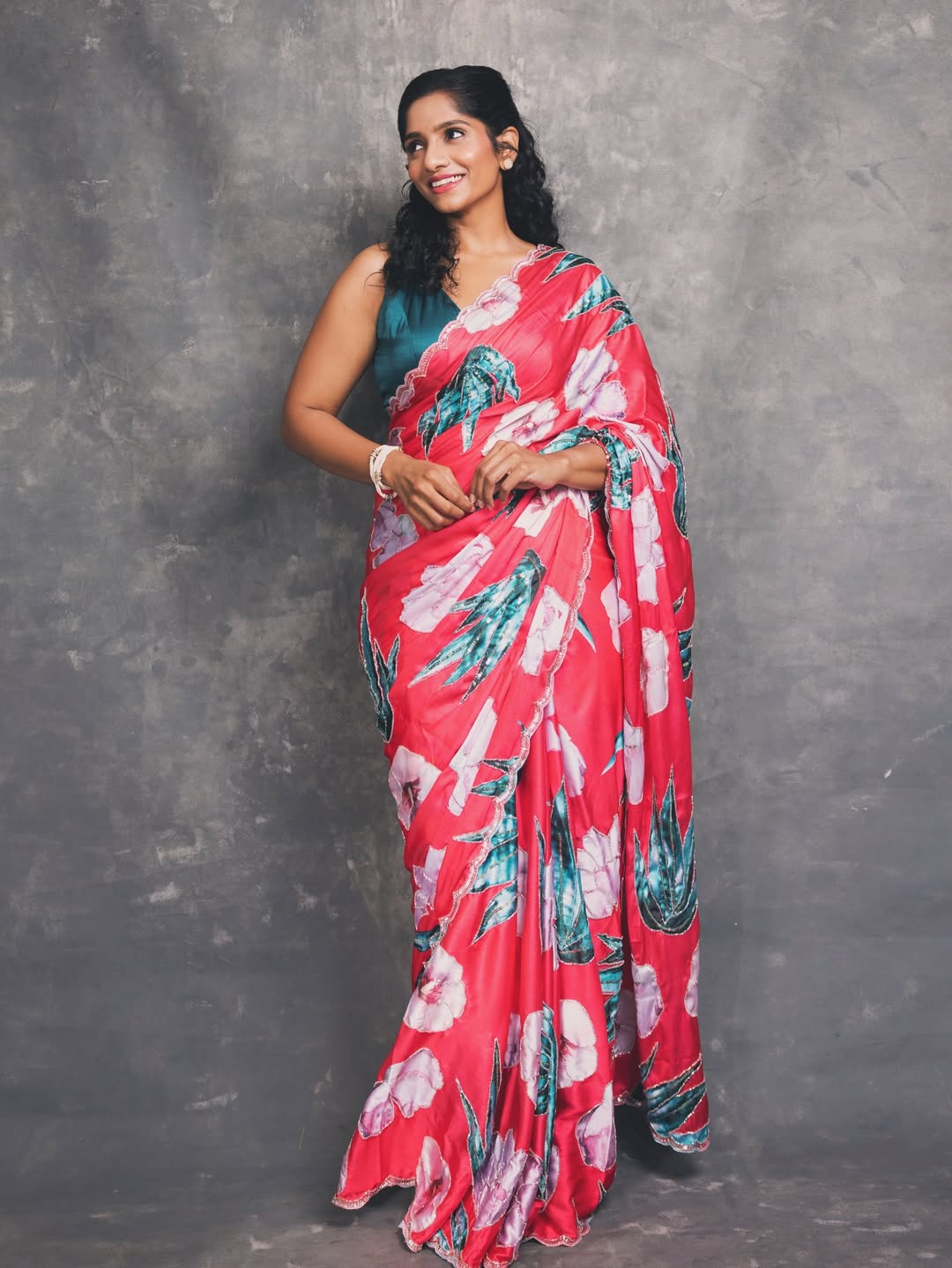 Jamie Lever saree look