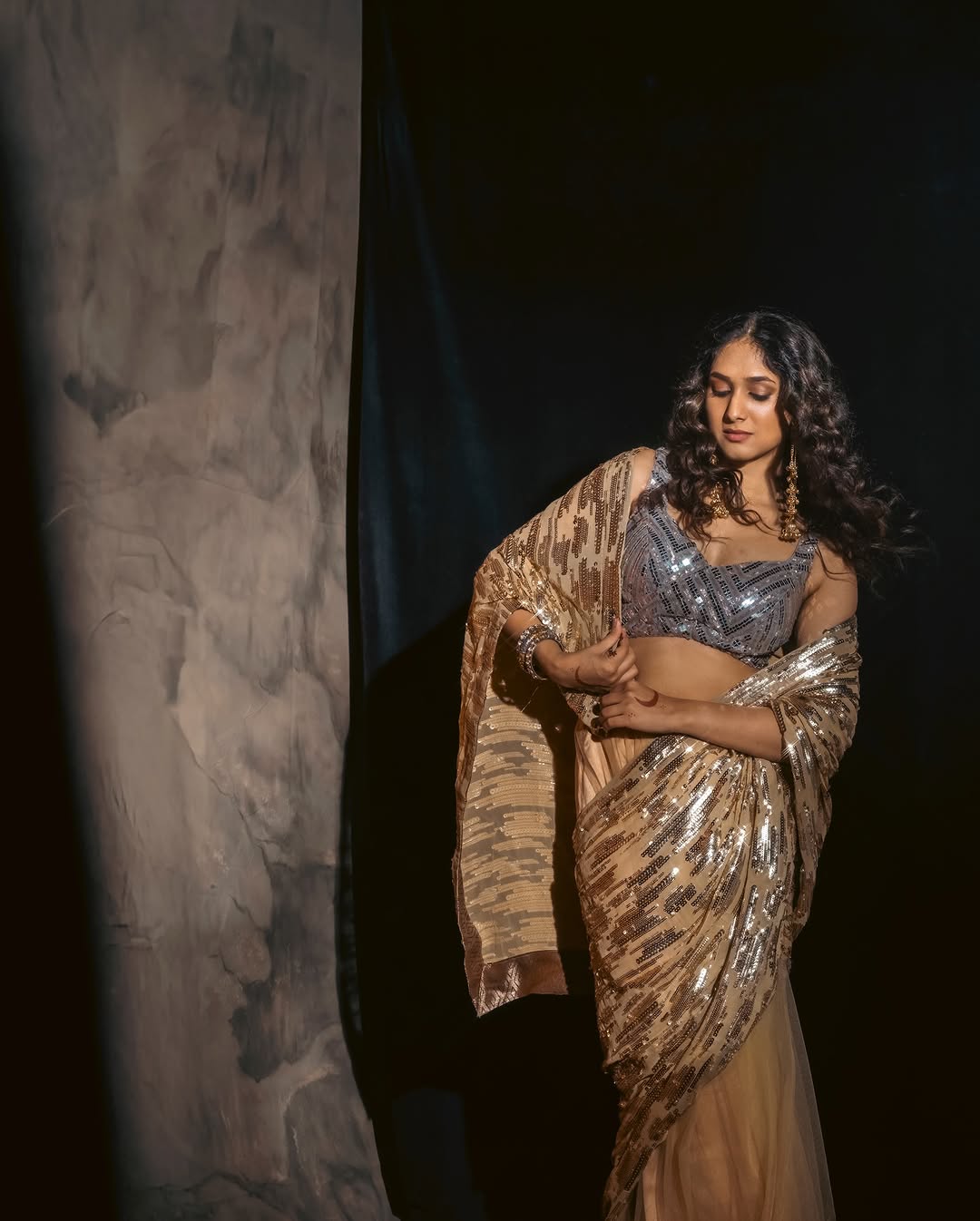 Priyadarshini Indalkar glamorous saree look