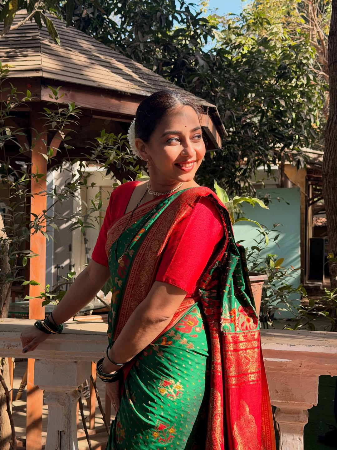Rupal Nand traditional green saree look viral