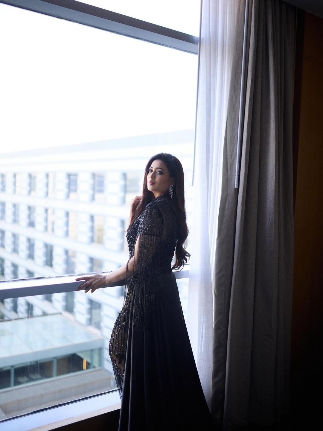 Shweta Tiwari glamorous look at 45