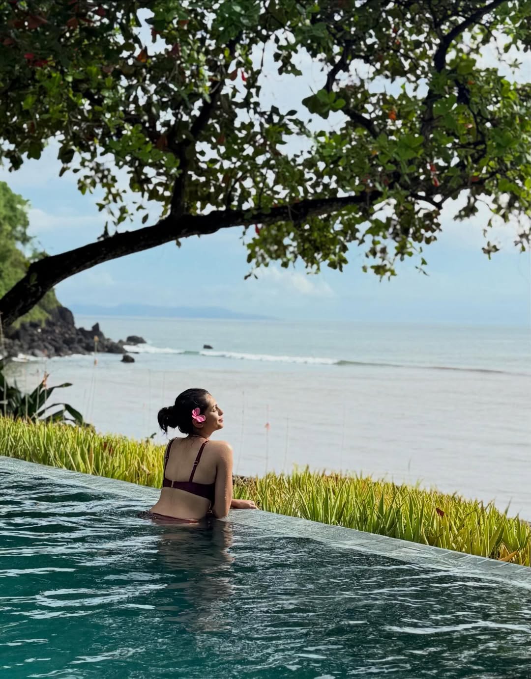 Sandeep Khare daughter Rumani Khare hot swimwear look