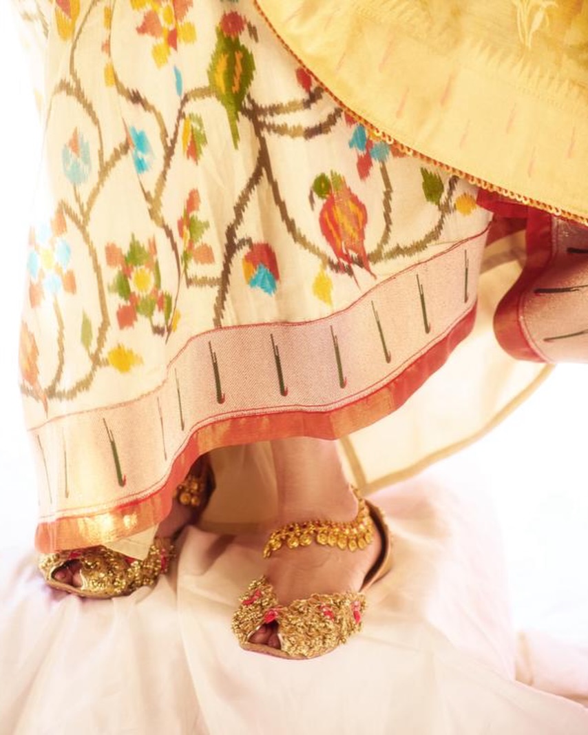 Genelia Deshmukh Maharashtrian Saree Look