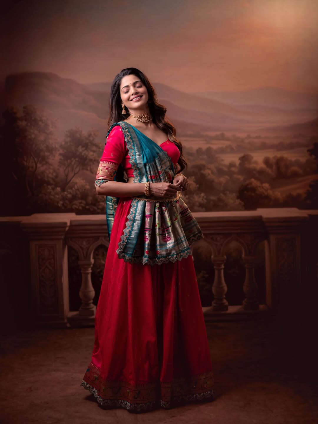 Pooja Sawant red lehenga look photos