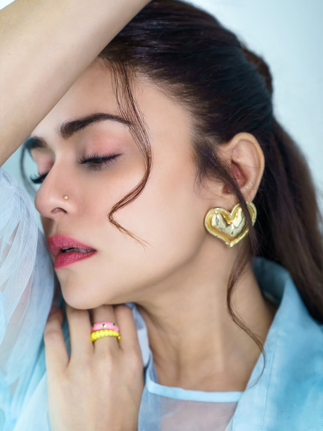 Amruta Khanvilkar Filmfare Roundtable Look