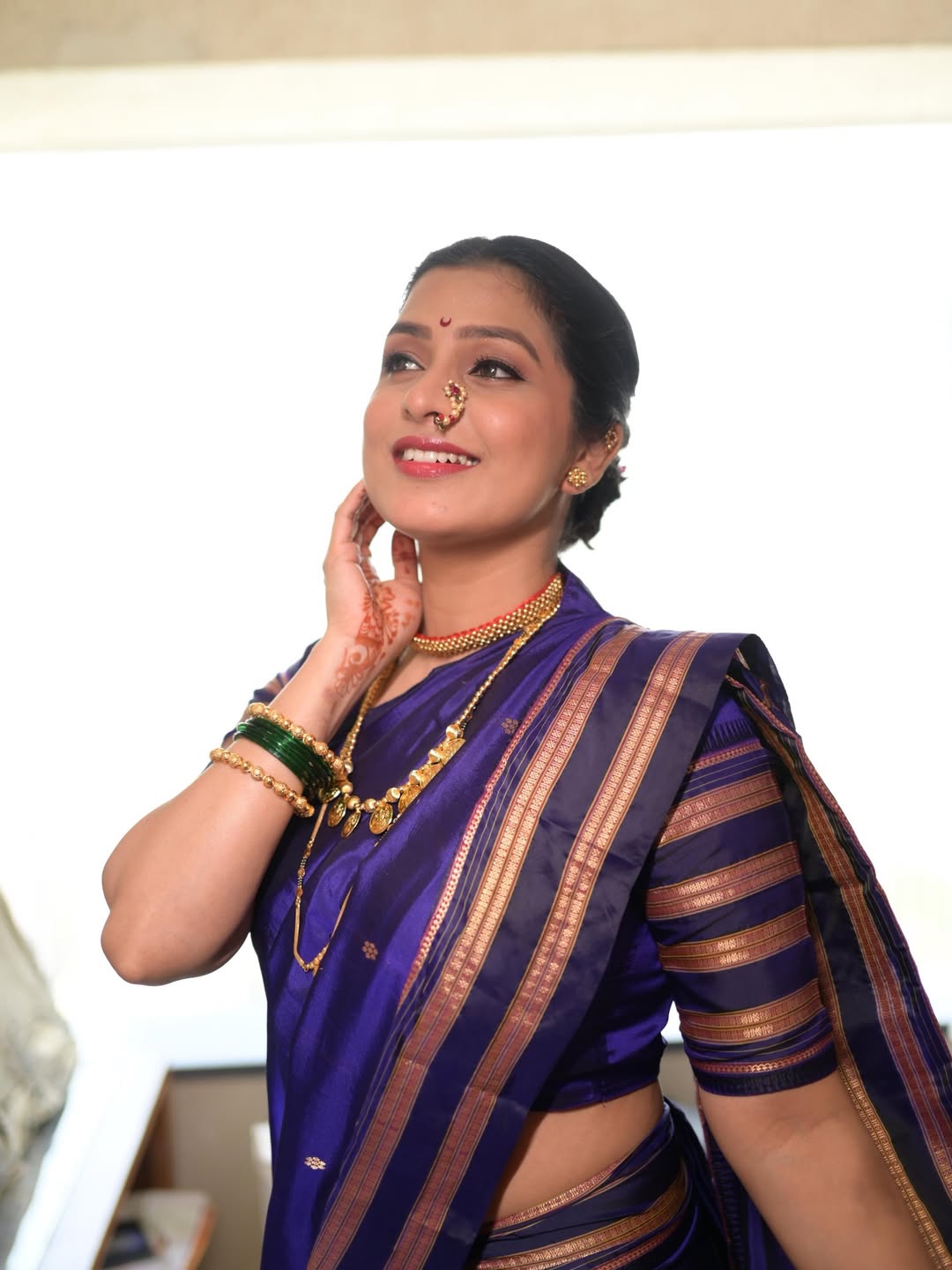 Amruta Pawar Blue Narayanpeth Nauvari Saree Look