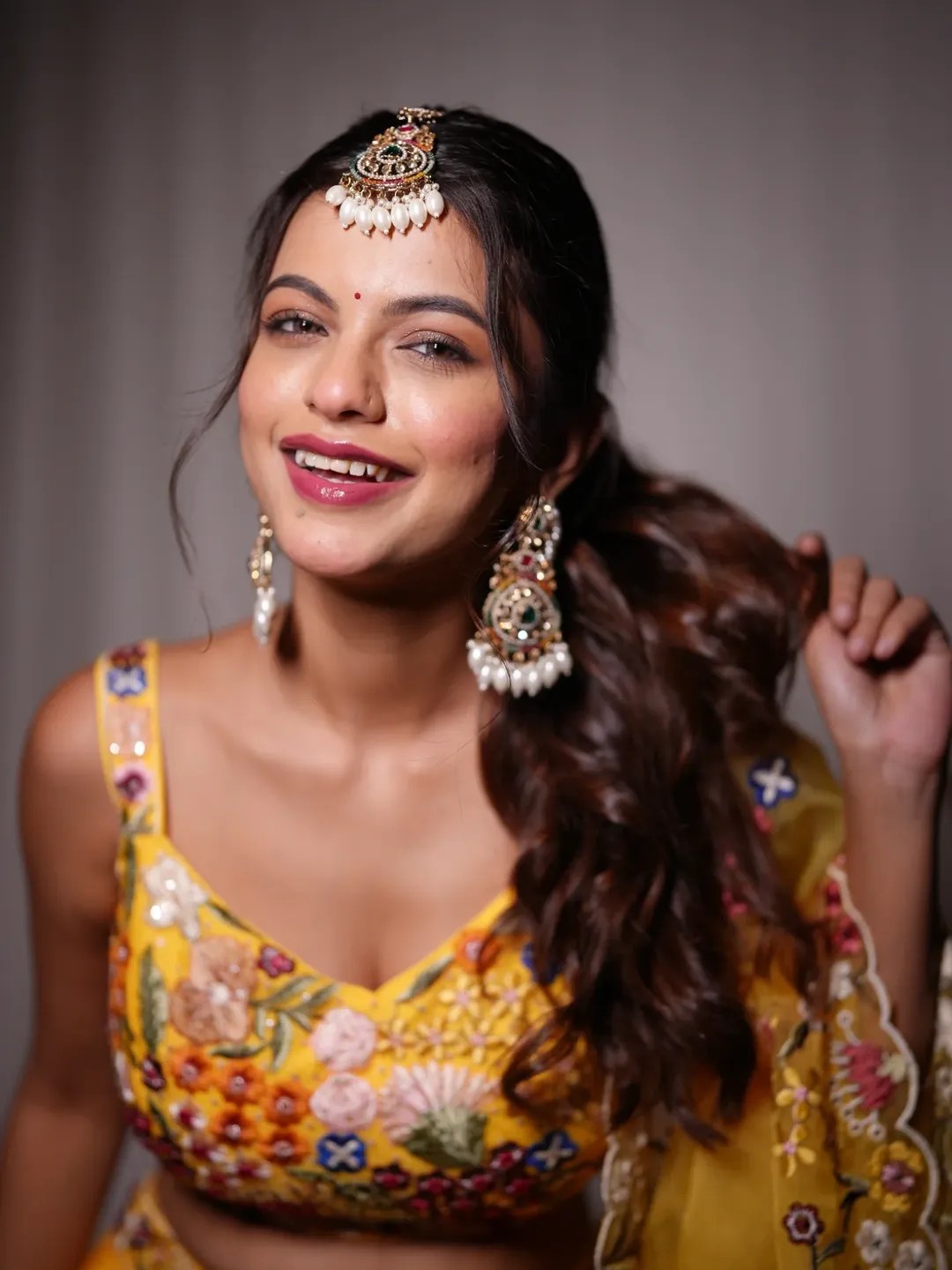 Anushri Mane Orange Bandhani Dress Look