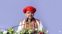 फडणवीस यांची चाणाक्ष नजर, म्हणाले, “टाळ्या एकाच बाजूने वाजल्या…”