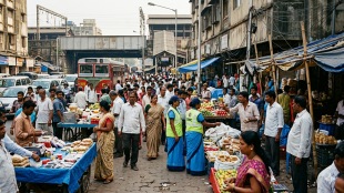 mumbai High Court Mumbai illegal hawkers case | BMC action on footpath encroachment Mumbai | Mumbai Police hawker eviction drive | Railway station 150 meter no hawking zone Mumbai