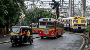 Mumbai local train central and western railway | Best public transport system in world rankings | Mumbai Metro and BEST bus service | Public transport users in Mumbai Maharashtra India