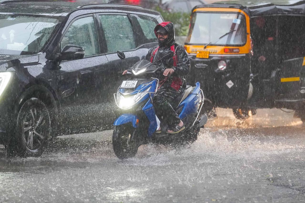 Heavy Rain In Pune Water Logging Photos
