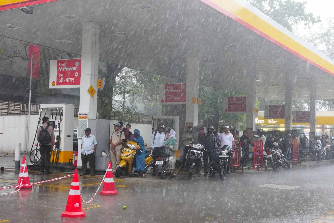 Heavy Rain In Pune Water Logging Photos