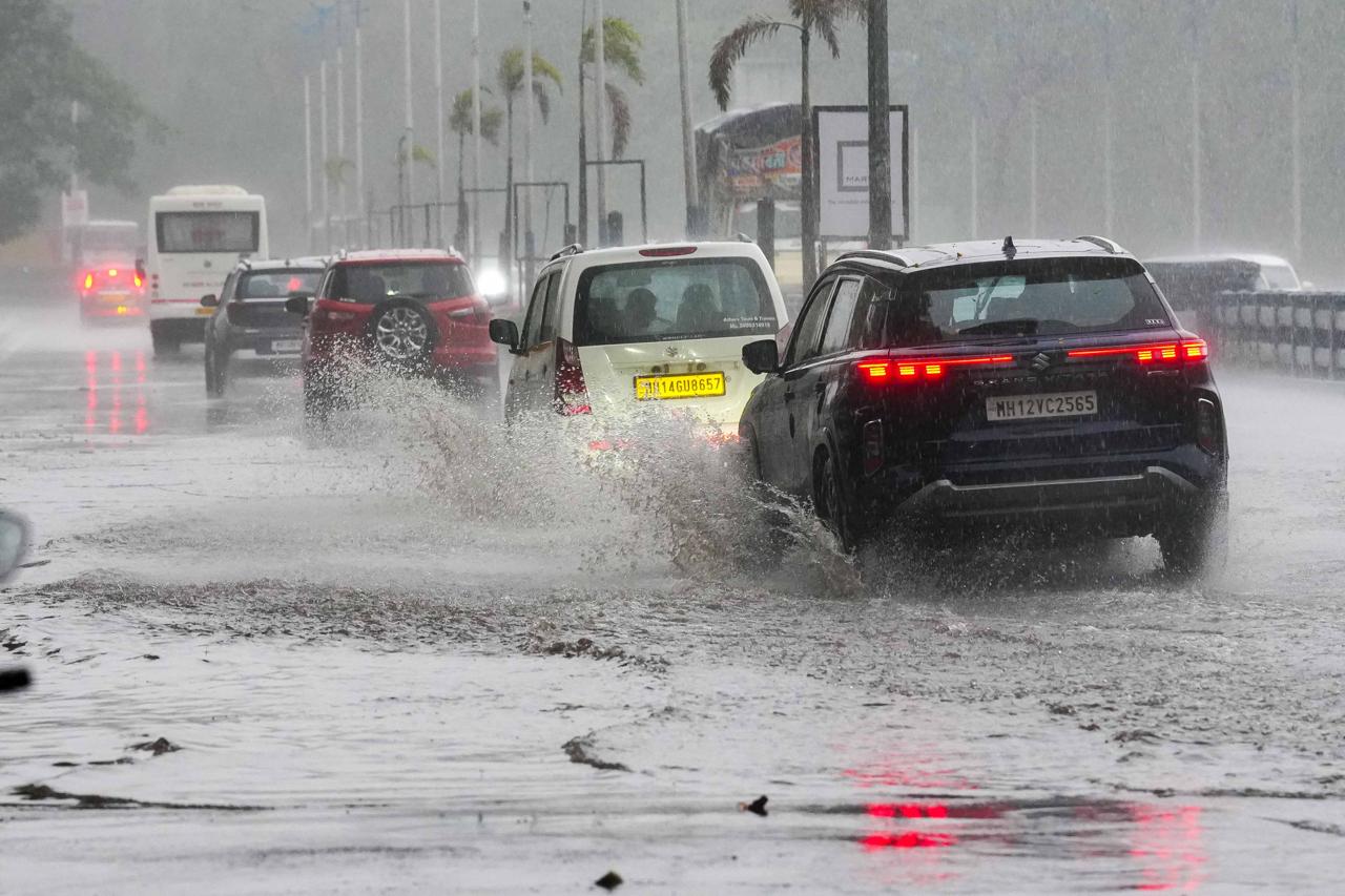 Heavy Rain In Pune Water Logging Photos