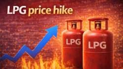 LPG Gas Price Hike : व्यावसायिक गॅस सिलिंडरच्या दरात १९५ रुपयांची वाढ, तर घरगुती गॅस किती रुपयांना मिळणार? जाणून घ्या!