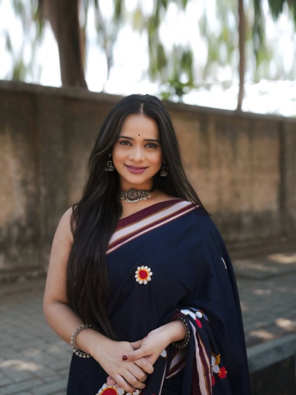 Madhura Joshi Black Khun Saree Look