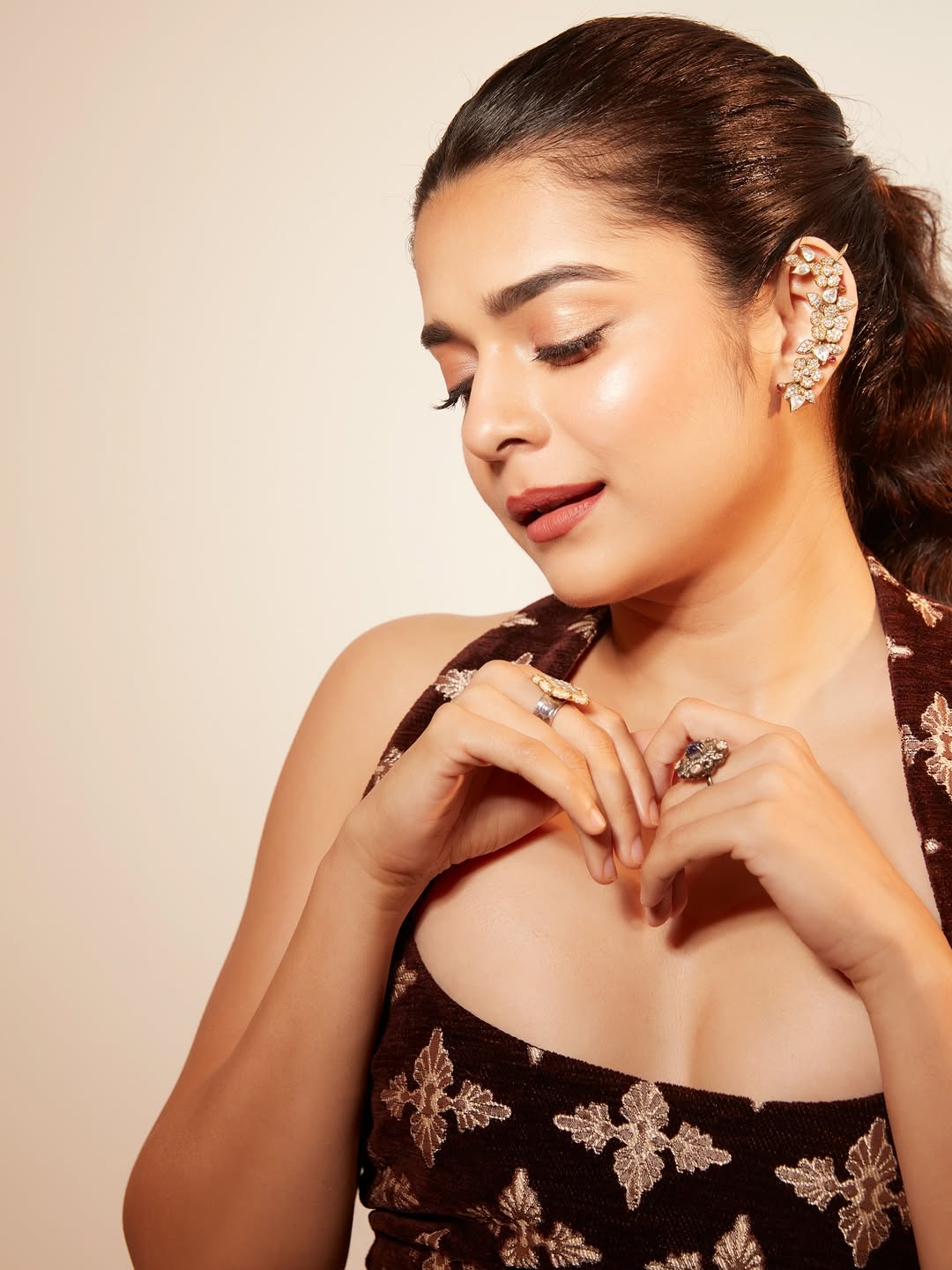 Mithila Palkar Bhooth Bangla Movie