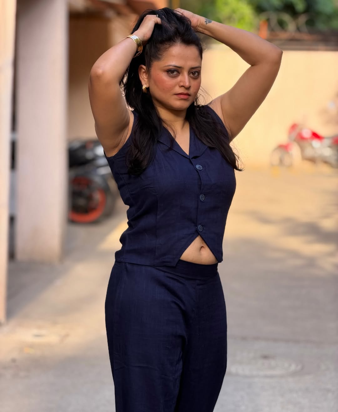 Monika Dabade Brown Dress Stylish Look