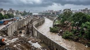 Pune Mula Mutha riverfront development project map | Environmentalists protest against Pune riverfront project | Mula Mutha river flood risk analysis Pune | Sarang Yadwadkar on Pune river project