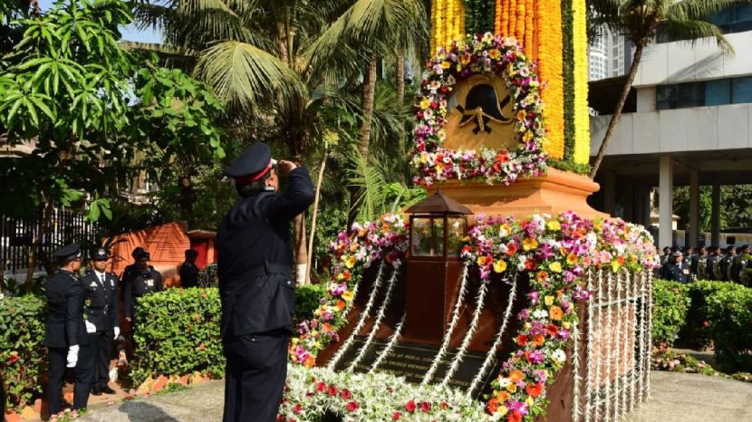 Mumbai Fire Brigade pay tribute to the martyrs