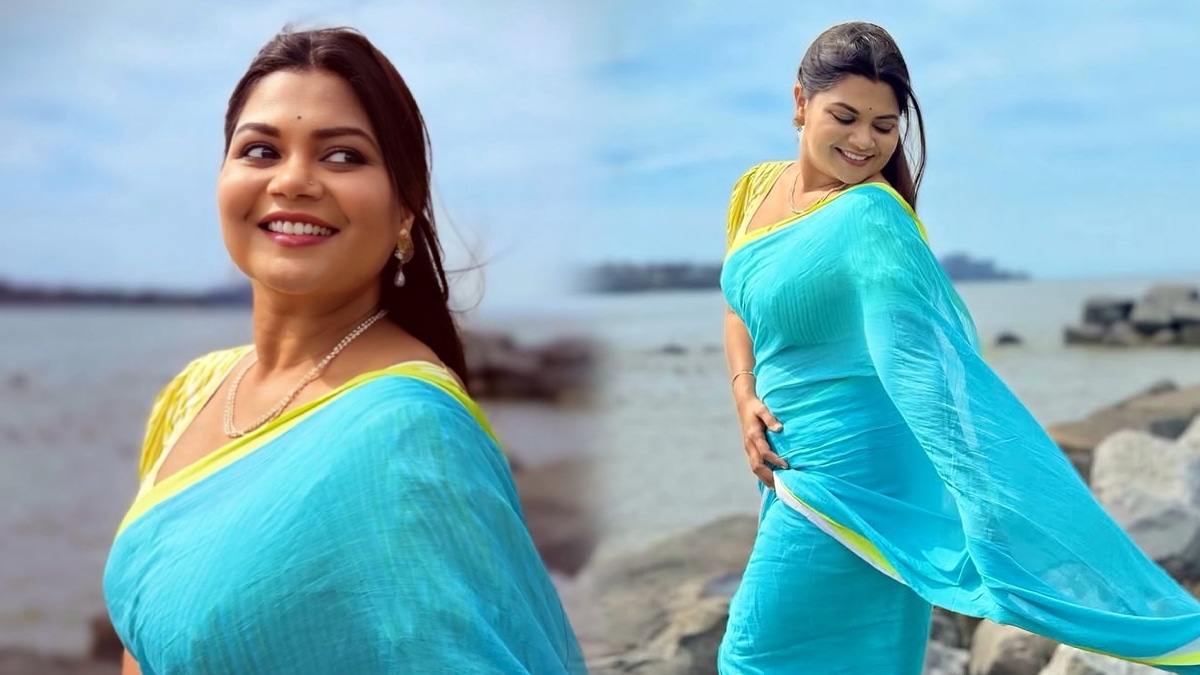 http://Namrata%20Sambherao%20Sky%20Blue%20Cotton%20Saree%20Look