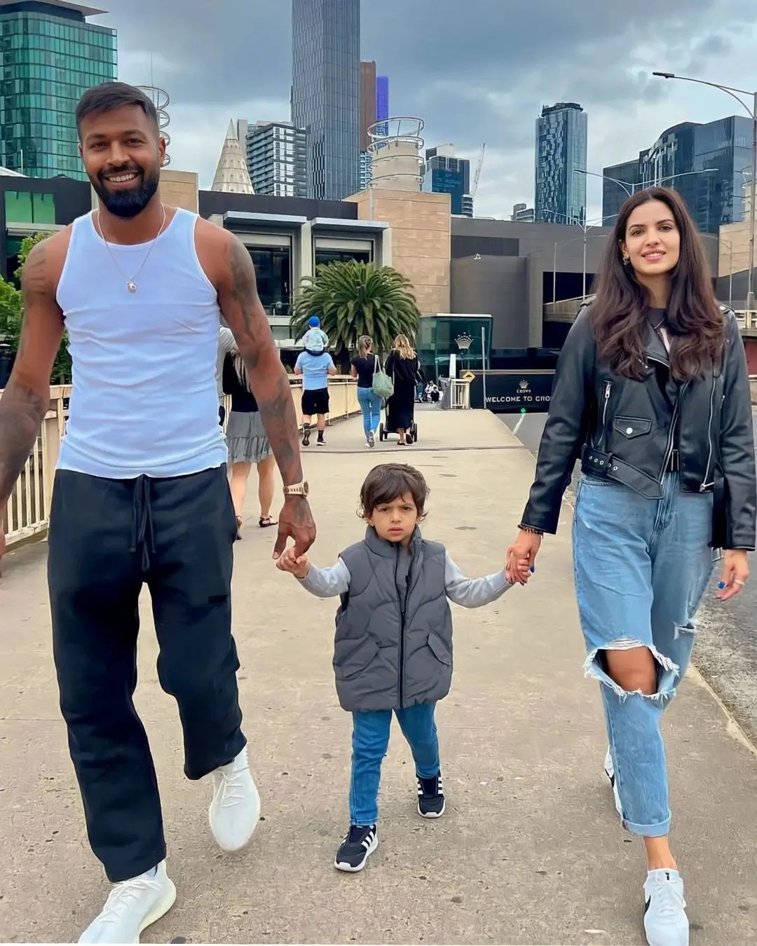 Natasa Stankovic Agastya Hardik Pandya Photoshoot Viral