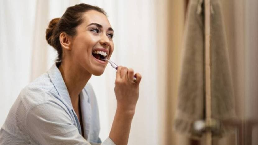 Natural Teeth Whitening