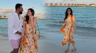 Karishma Tanna beach photoshoot pregnancy glow at 42
