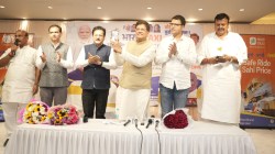 Bharat Taxi Mumbai : ओला, उबरला पर्याय शोधताय? ‘भारत टॅक्सी’ सेवा आता मुंबईत! चालकांना विमा संरक्षण आणि आर्थिक सहाय्य, पीयूष गोयल यांची घोषणा…