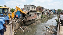 नाल्यांवरील बांधकामांवर कारवाई; पिंपरी महापालिका आयुक्तांचे अधिकाऱ्यांना आदेश