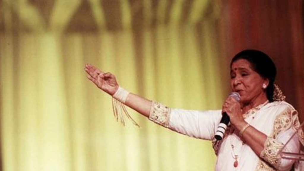 Asha Bhonsle Nakshatranche Dene Parli Sahitya Sammelan 1998 | Gopinath Munde and Asha Bhonsle | Madhu Jamkar on Marathi Literature Festival | 71st All India Marathi Sahitya Sammelan memories Asha Bhonsle Nakshatranche Dene Parli Sahitya Sammelan 1998 | Gopinath Munde and Asha Bhonsle | Madhu Jamkar on Marathi Literature Festival | 71st All India Marathi Sahitya Sammelan memories