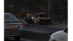 Ghodbunder road accident prone zone scrap vehicles | Thane Bhayander traffic congestion issues | Versova Gaumukh ghat road safety hazards | Abandoned vehicles on Maharashtra highways