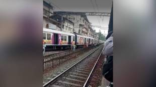 Dombivli local train derailment news | Central Railway traffic status Monday | Mumbai Local train delay updates | Kalwa car shed train accident today