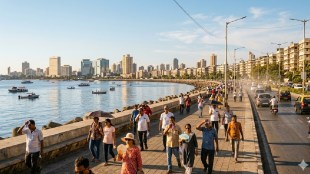 Mumbai Weather Heat | Sunny Day Marine Drive Mumbai | Mumbai Heatwave Yellow Alert | People Carrying Umbrellas Mumbai Summer