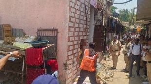 Navi Mumbai Drug Mafia Building Demolition | CIDCO Anti Encroachment Drive Digha | Police Commissioner Milind Bharambe Action | Illegal Construction Demolished in Ishwar Nagar