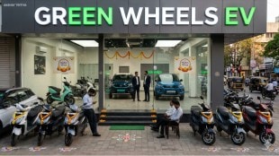 Pune RTO vehicle registration data Akshaya Tritiya 2026 | Electric vehicle sales decline Maharashtra | Pune automobile market trends | EV two wheeler and four wheeler sales drop