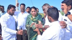 VIDEO : अजित पवारांप्रमाणे उपमुख्यमंत्री सुनेत्रा पवारांची कार्यपद्धती! बारामतीत पहाटेच शेतकर्‍यांच्या नुकसानीची पाहणी