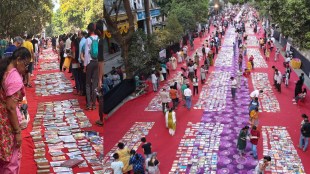 Dombivli Book Street event 2026 | Pai Friends Library free book distribution | Dr Shrikant Shinde Foundation book street | Phadke Road Dombivli reading movement